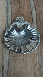 Petite coupelle coquille en métal argenté vintage