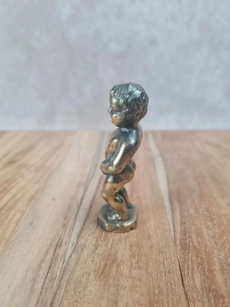 Petite statuette vintage du Manneken - pis