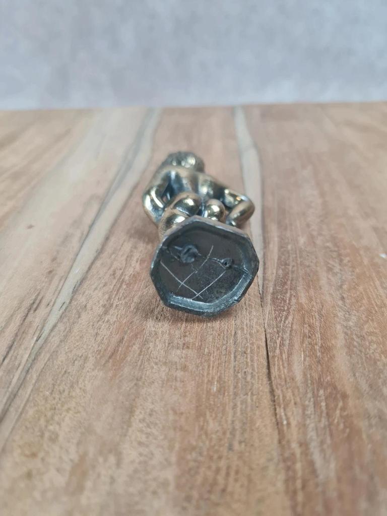 Petite statuette vintage du Manneken - pis