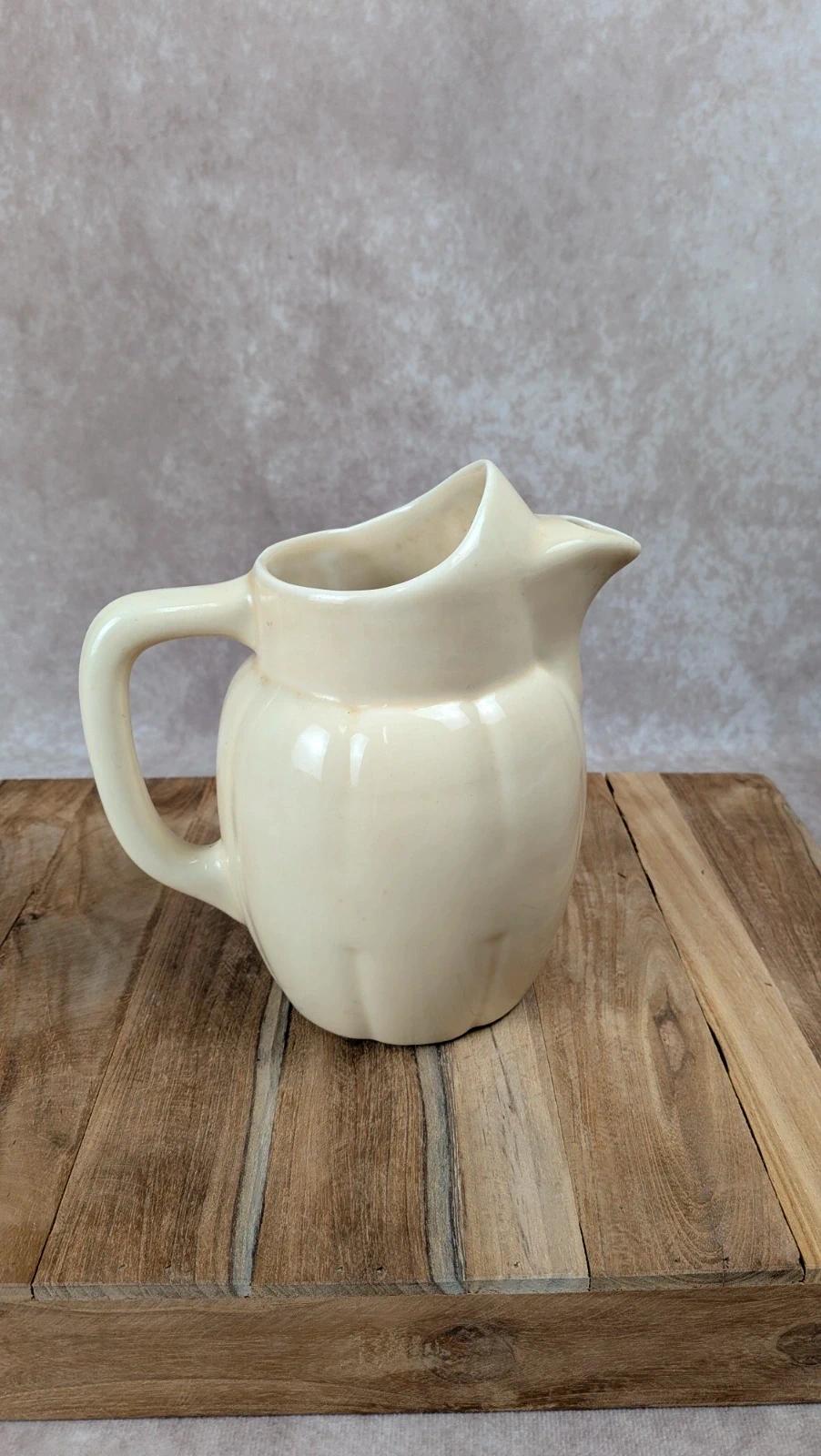 Pichet ancien en céramique Saint - uze – Art Déco