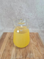 Pichet vintage en verre jaune – élégant & lumineux