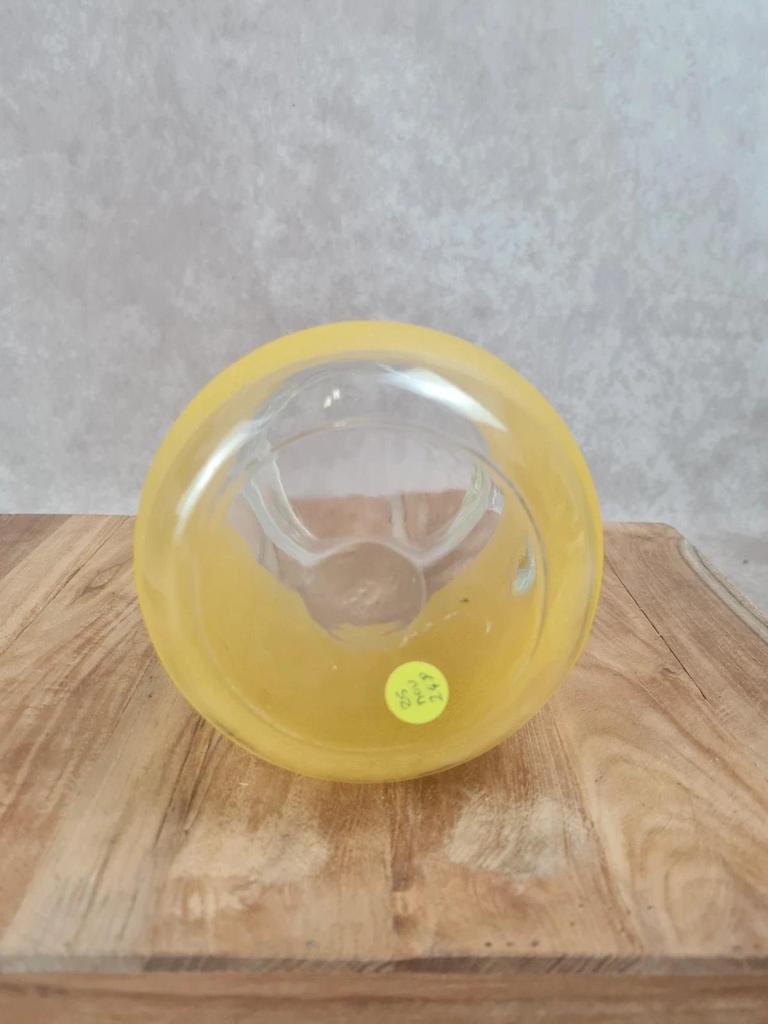 Pichet vintage en verre jaune – élégant & lumineux