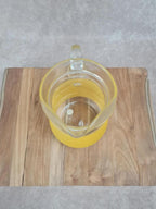 Pichet vintage en verre jaune – élégant & lumineux