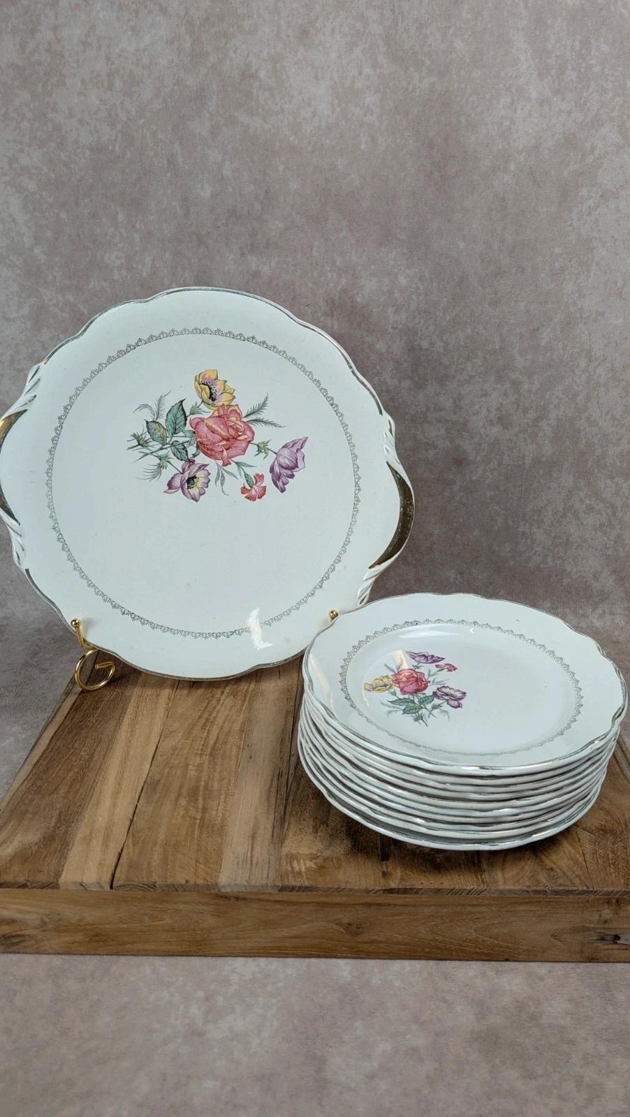 Plat à gâteau et 10 assiettes à dessert Digoin Sarreguemines – décor floral vintage