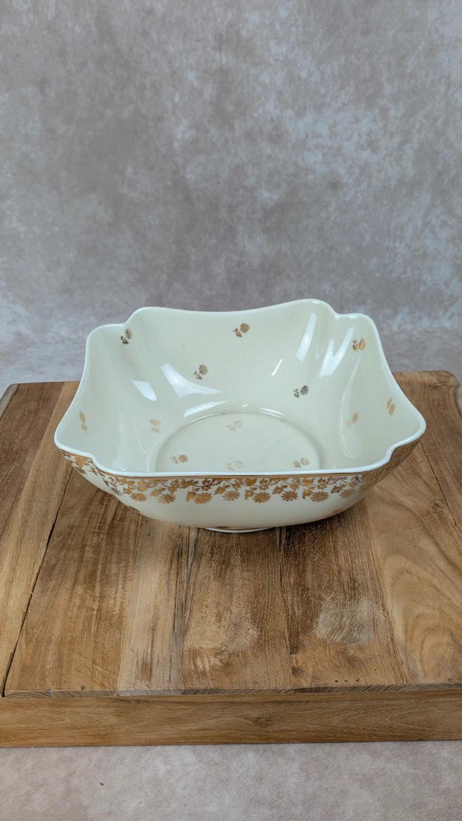 Plat ancien en porcelaine de Limoges – décor doré délicat