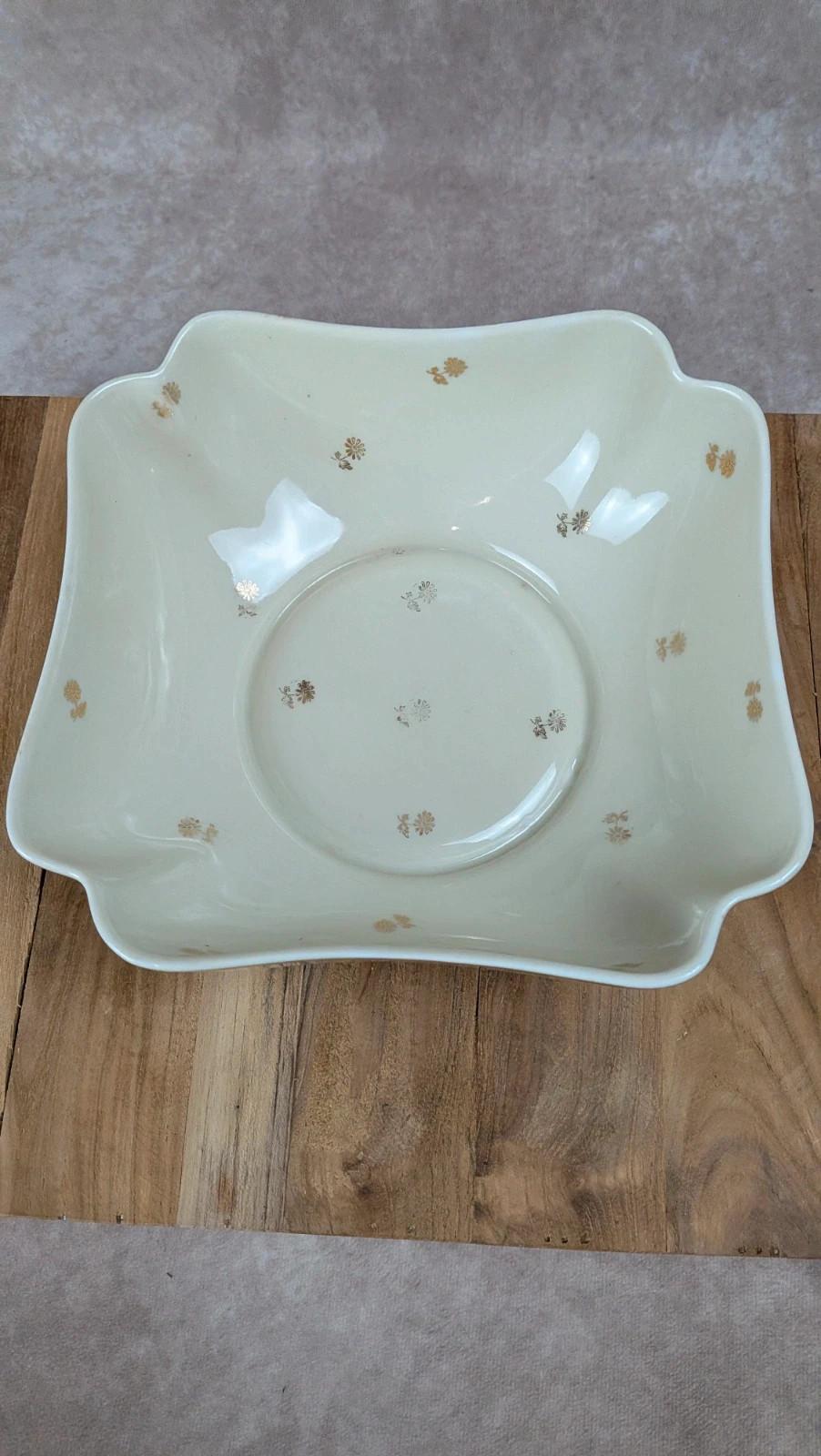 Plat ancien en porcelaine de Limoges – décor doré délicat