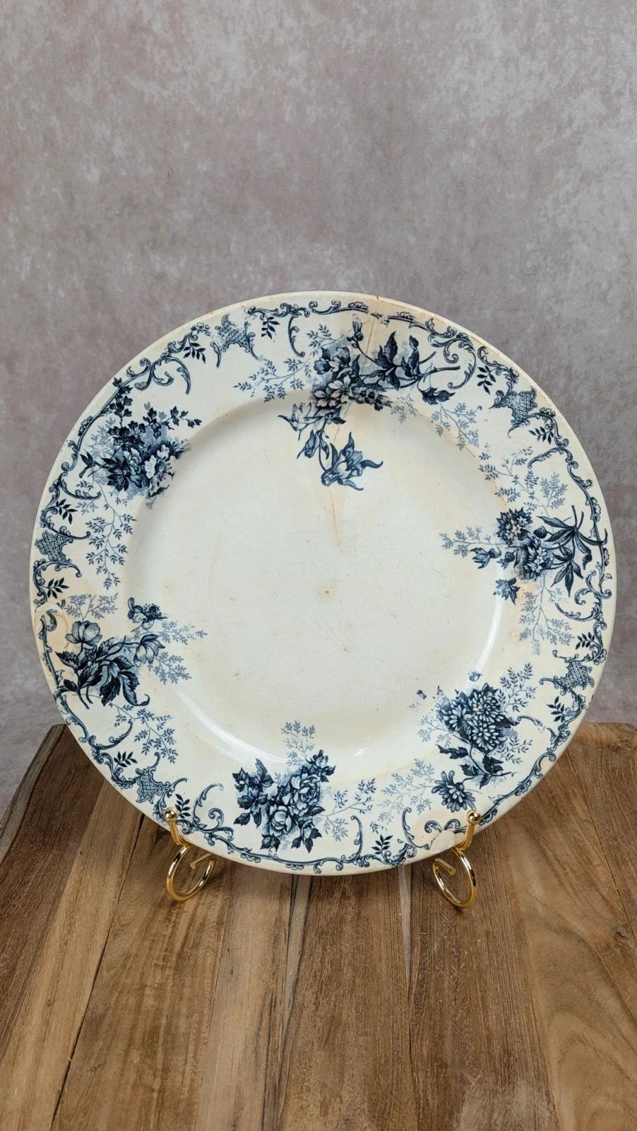 Plat ancien Terre de Fer Boulenger – modèle Floréal – Choisy - le - roi