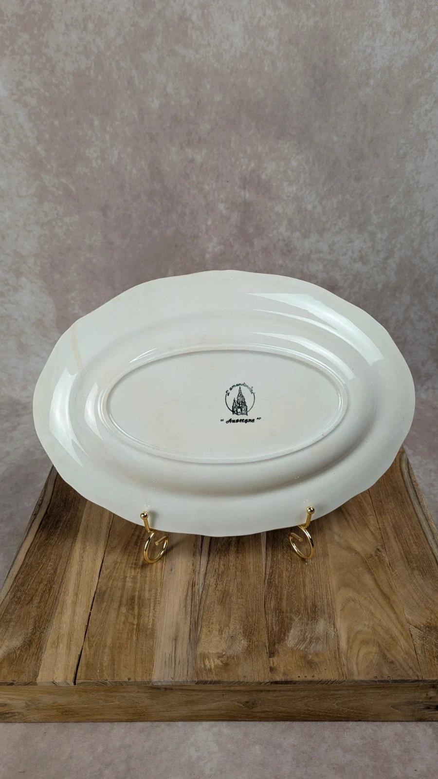 Plat ovale L’amandinoise, modèle Auvergne