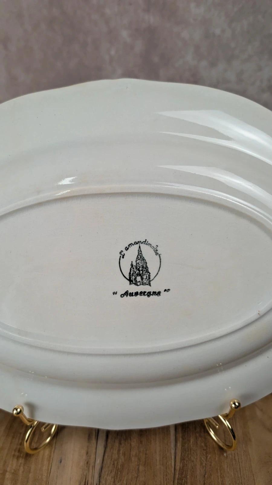 Plat ovale L’amandinoise, modèle Auvergne