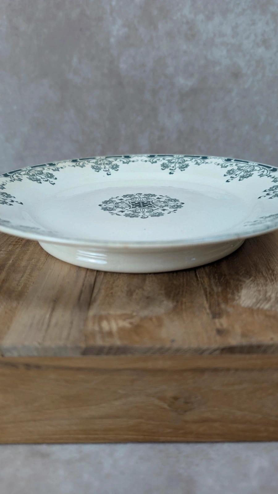 Plat sur pied Sarreguemines – modèle Mignon