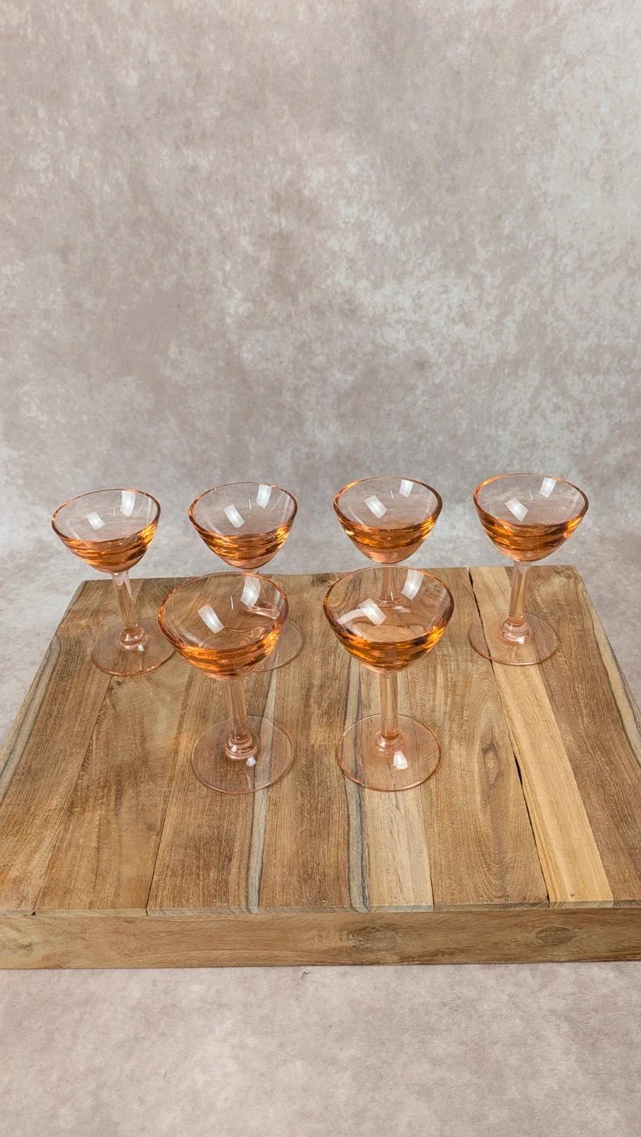 Plateau Portieux rose + 6 verres assortis