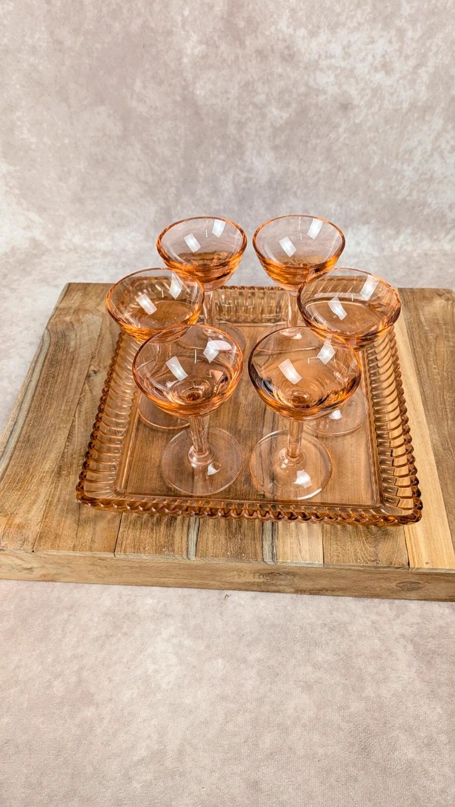 Plateau Portieux rose + 6 verres assortis