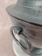 Pot couvert ancien en étain fin. Jurande de Lille Xviiiᵉ, Rare