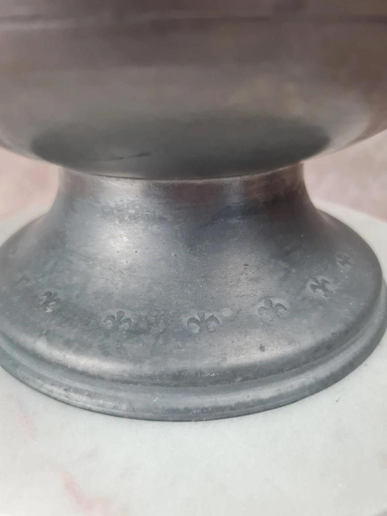 Pot couvert ancien en étain fin. Jurande de Lille Xviiiᵉ, Rare