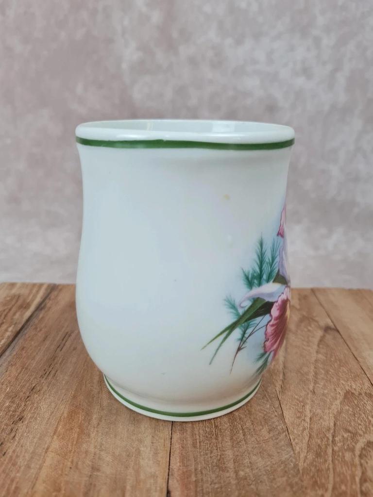 Pot en porcelaine de Limoges décor floral – Porcelaines d’art R.b.