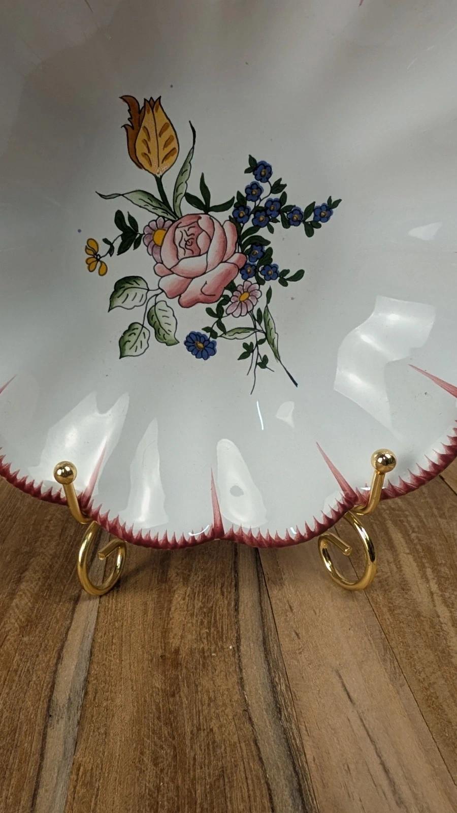 Ravissante coupe fleurie Roulllet Renoleau – faïence de Charente