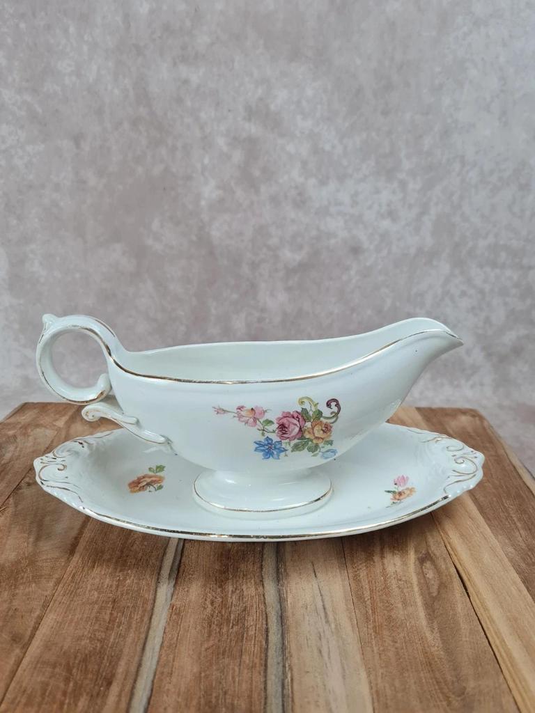 🌸 Saucière ancienne en faïence – Faïencerie de D’onnaing Nord, France