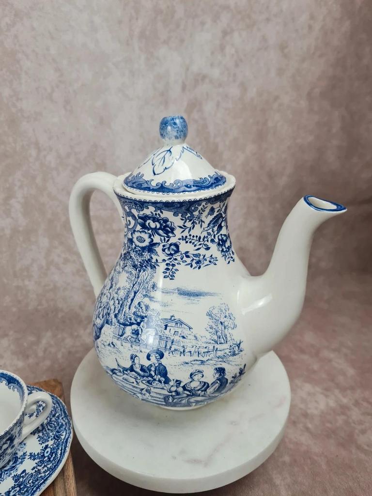 Service à café Kg Lunéville, modèle « Toile de Jouy » Grand Feu