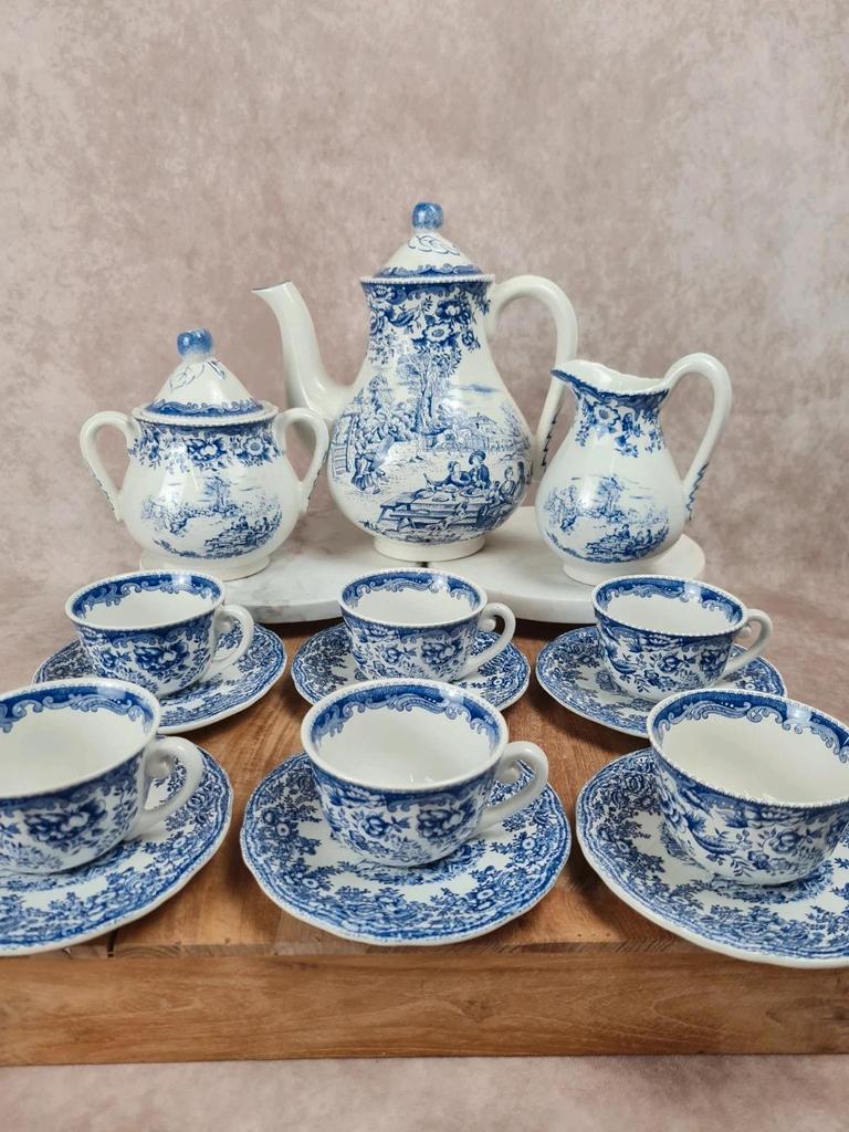 Service à café Kg Lunéville, modèle « Toile de Jouy » Grand Feu