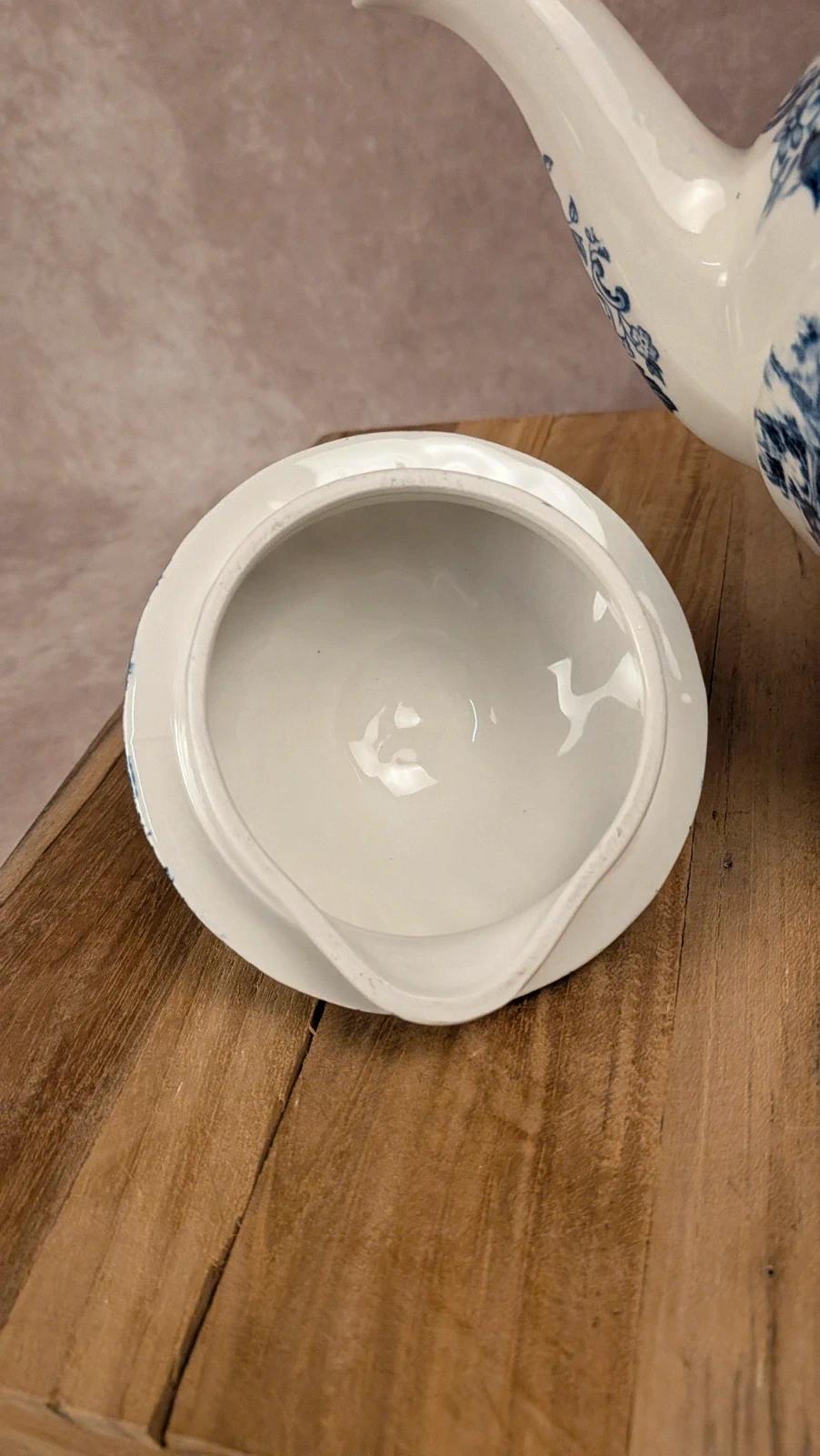 Service à thé anglais ancien – Johnson Bros – Décor Coaching Scenes