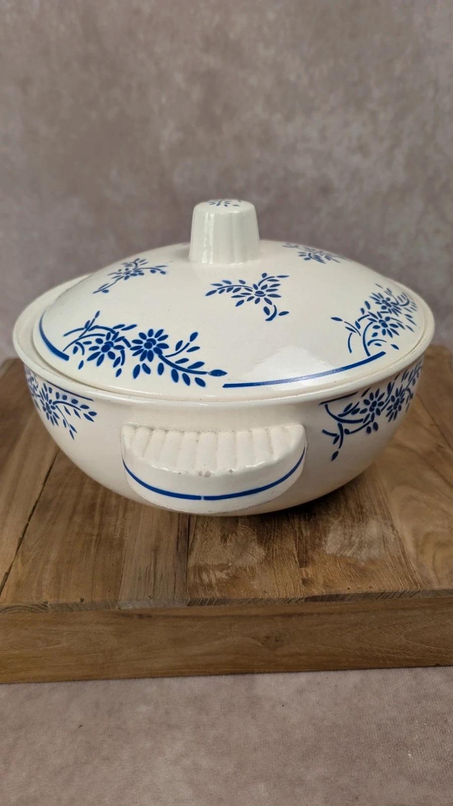 Soupière ancienne Badonviller France – Modèle Christiane