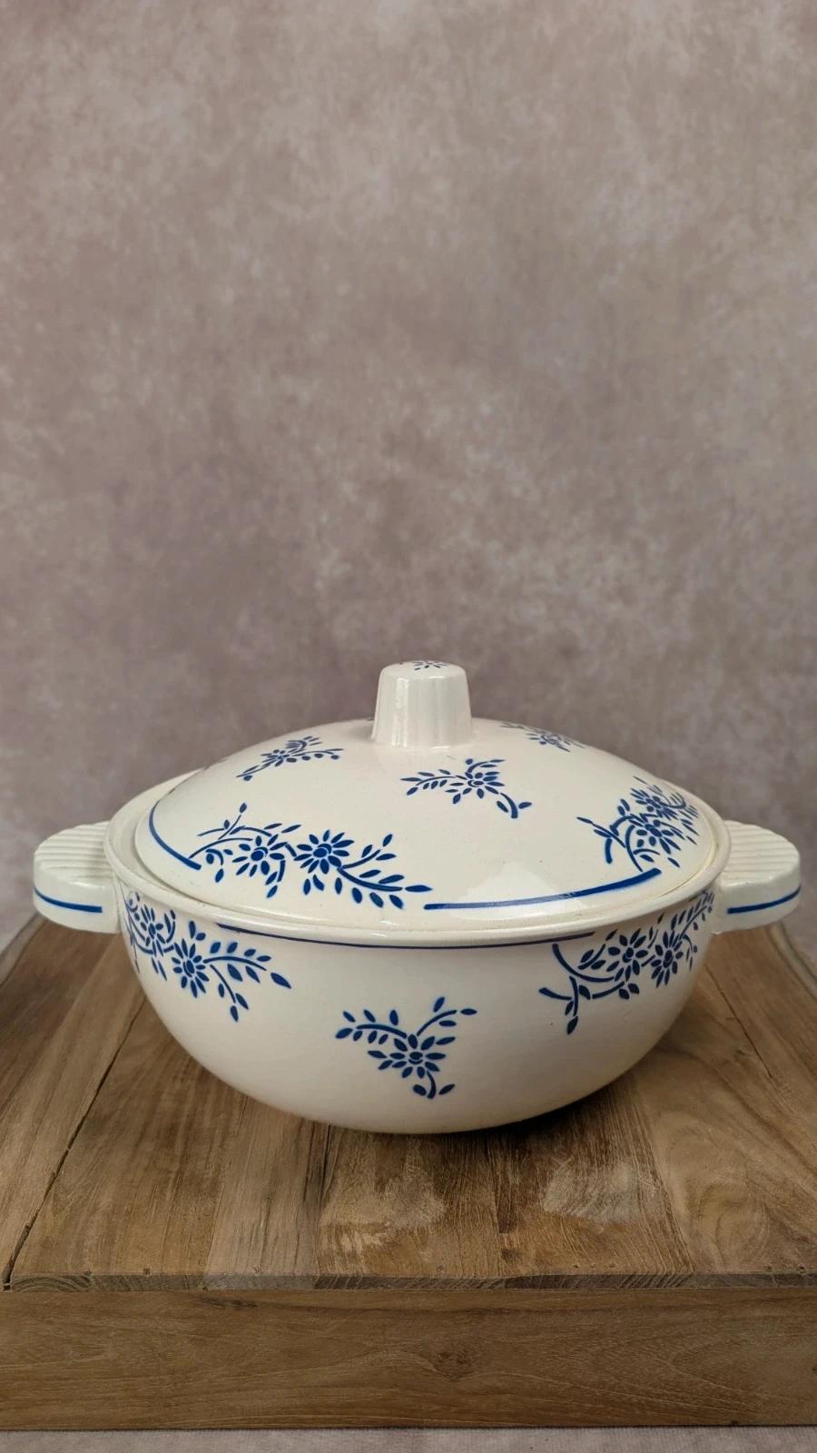 Soupière ancienne Badonviller France – Modèle Christiane