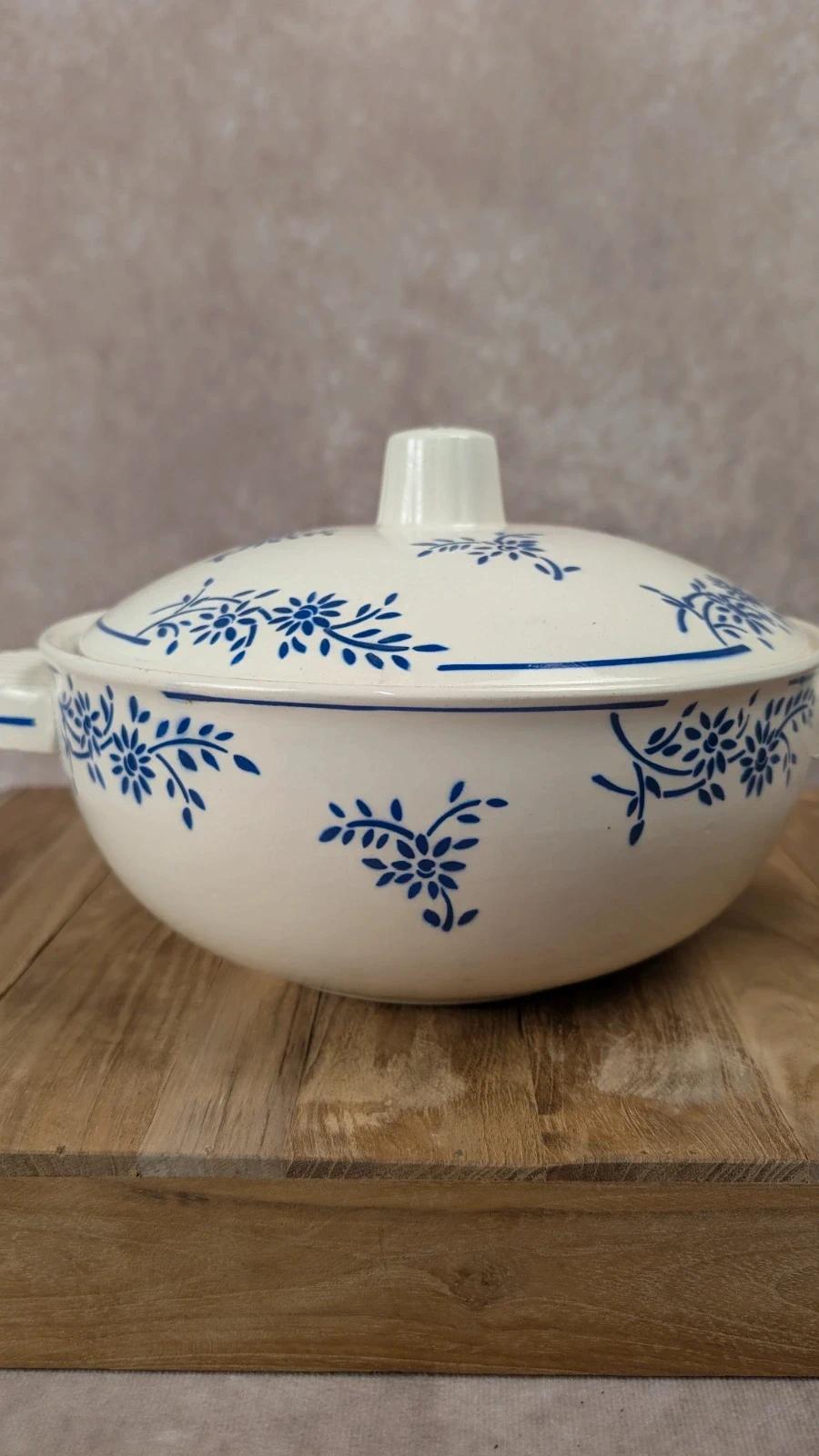 Soupière ancienne Badonviller France – Modèle Christiane