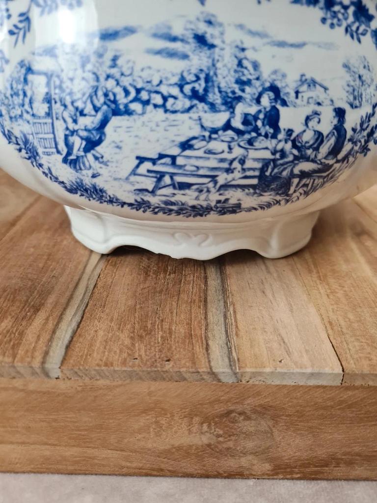 Soupière ancienne Lunéville Kg, modèle Toile de Jouy – décor bleu Grand Feu