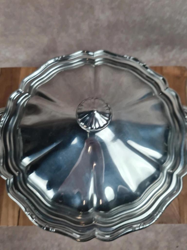 Soupière / légumière vintage en inox – forme godronnée