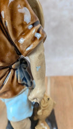 Statuette chinoise ancienne en porcelaine – personnage sage pêcheur