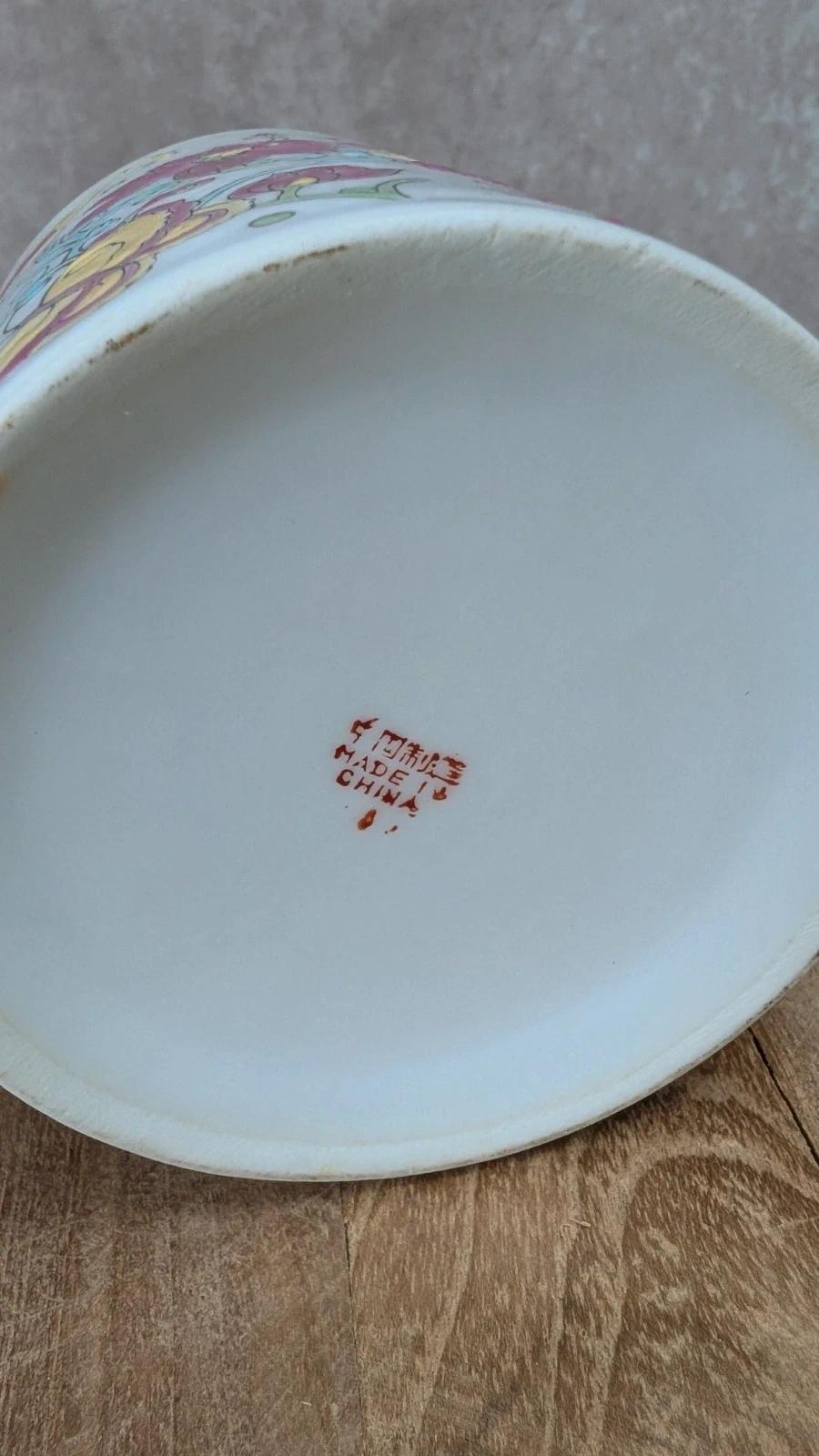 Tasse chinoise ancienne avec couvercle – porcelaine décor fleurs