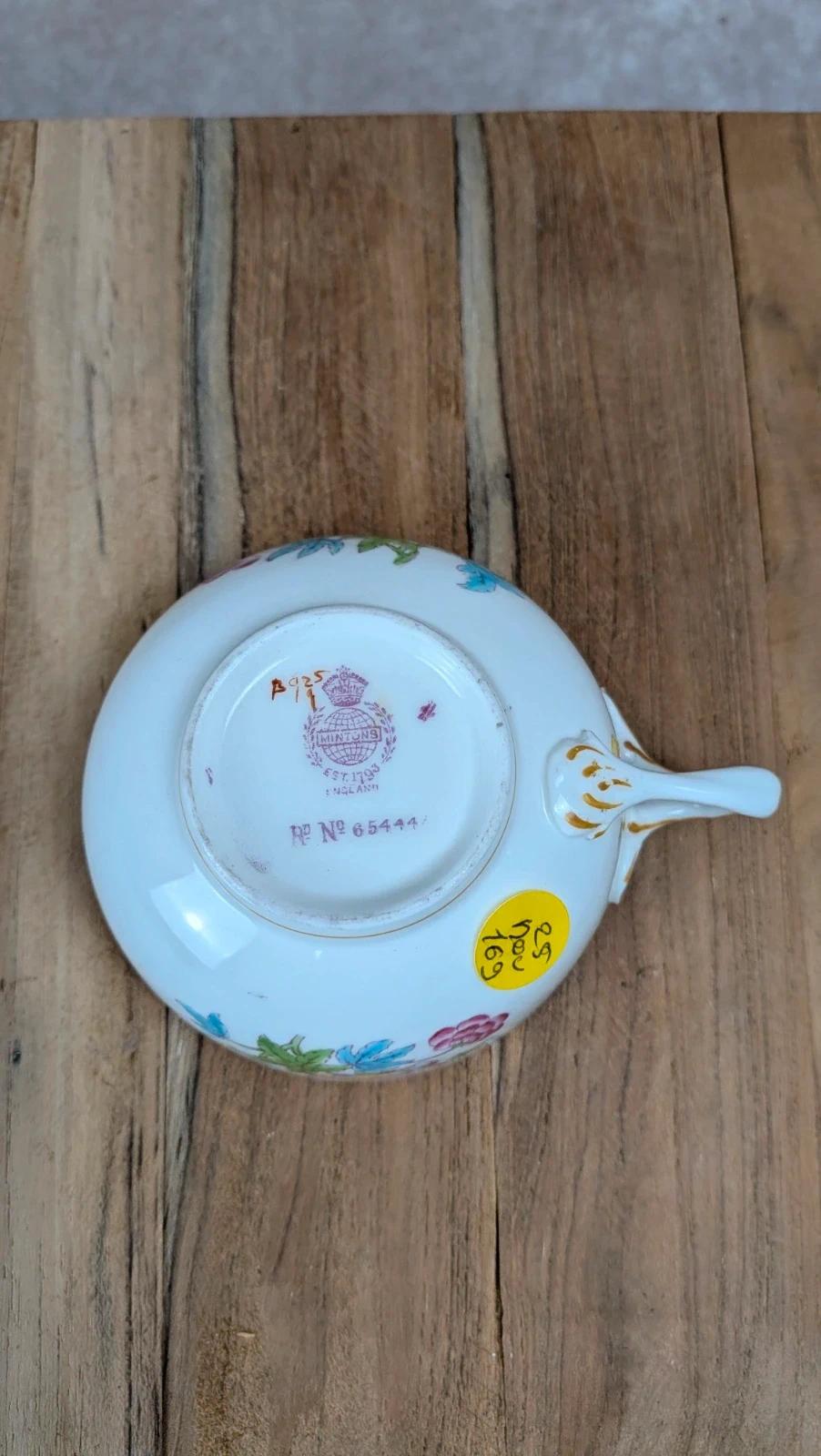 Tasse et soucoupe anciennes Minton England – décor floral & liseré or