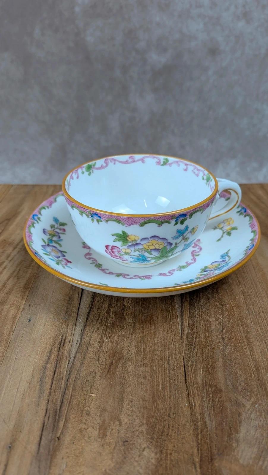 Tasse et soucoupe anciennes Minton England – décor floral & liseré or