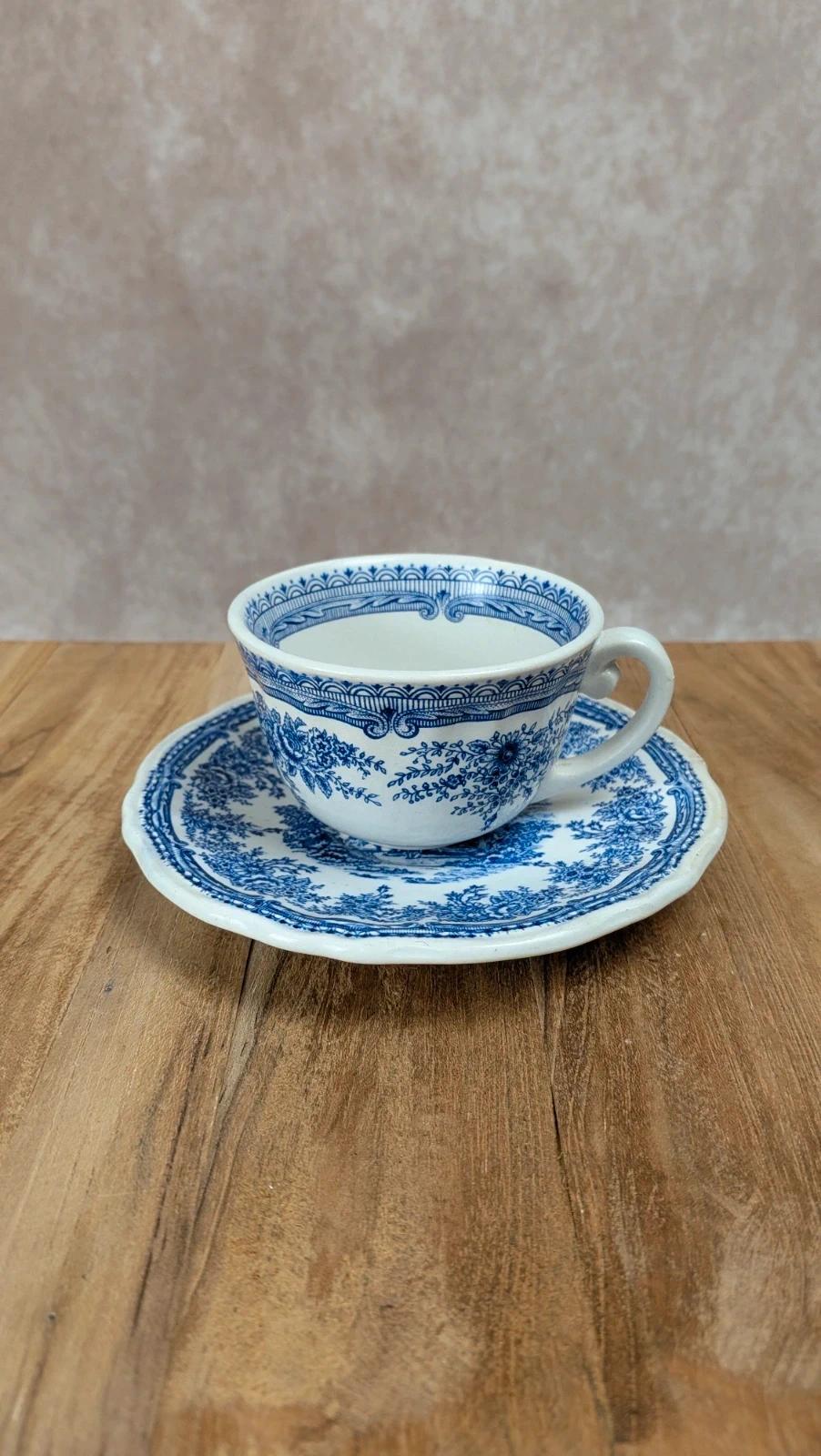 Tasse et soucoupe Luneville – décor bleu Grand Feu The Cottage