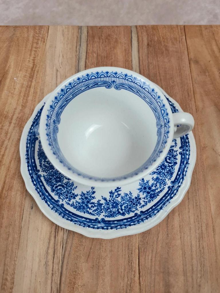 Tasse et sous - tasse vintage Kg Lunéville – modèle The Cottage bleu
