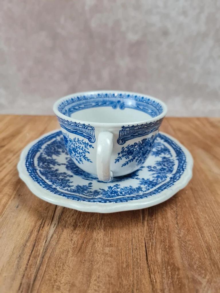Tasse et sous - tasse vintage Kg Lunéville – modèle The Cottage bleu