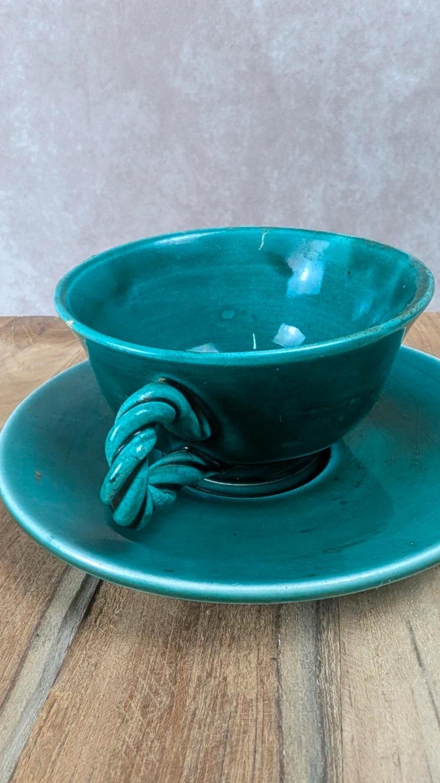 Tasse vintage en céramique verte Salins avec soucoupe