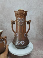 Trio de vases de cheminée Art Nouveau en céramique brune dorée et fleurs en relief 🌸