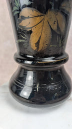 Vase ancien en verre noir peint à la main