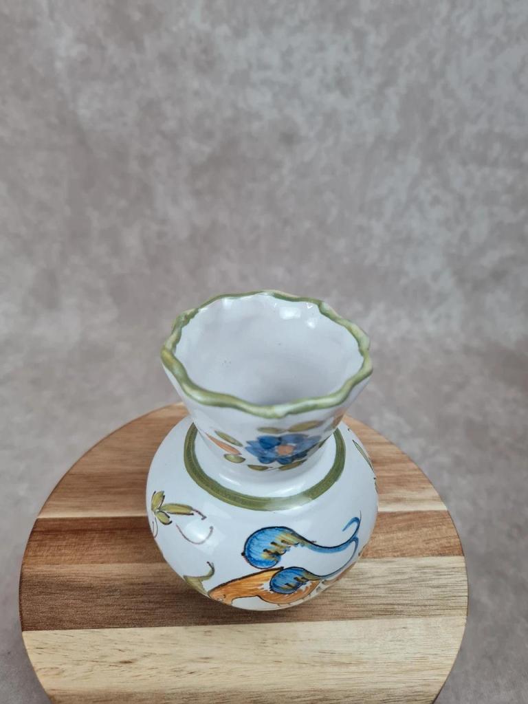 🌿 Vase en faïence peint à la main – décor floral & oiseau – signé