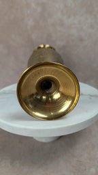 Vase en laiton gravé