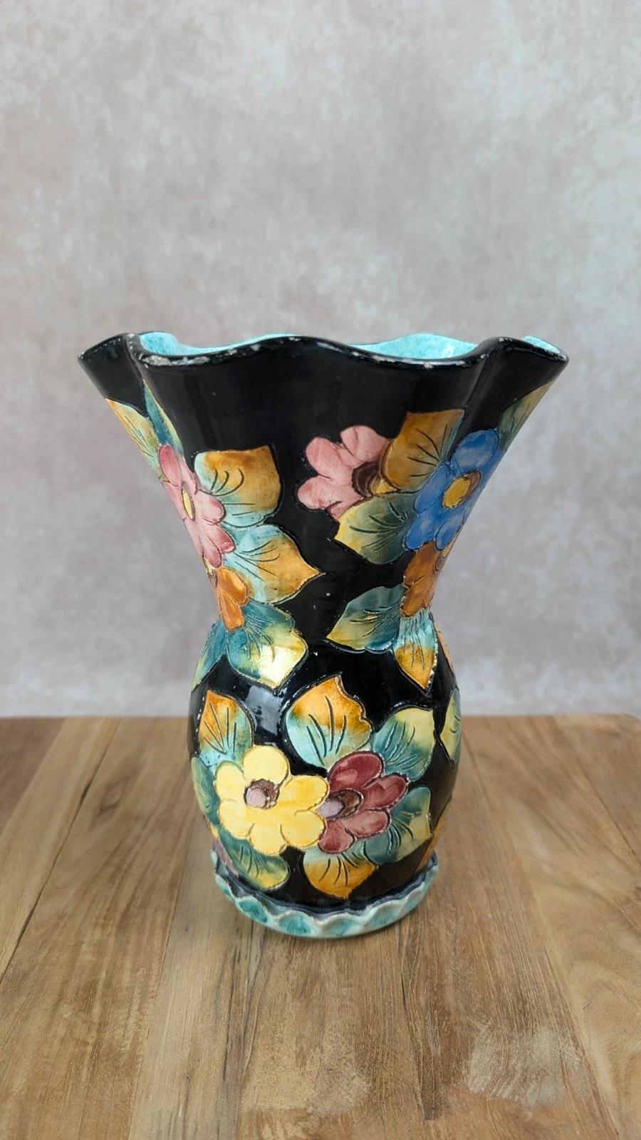 Vase Vallauris signé Gj – décor floral