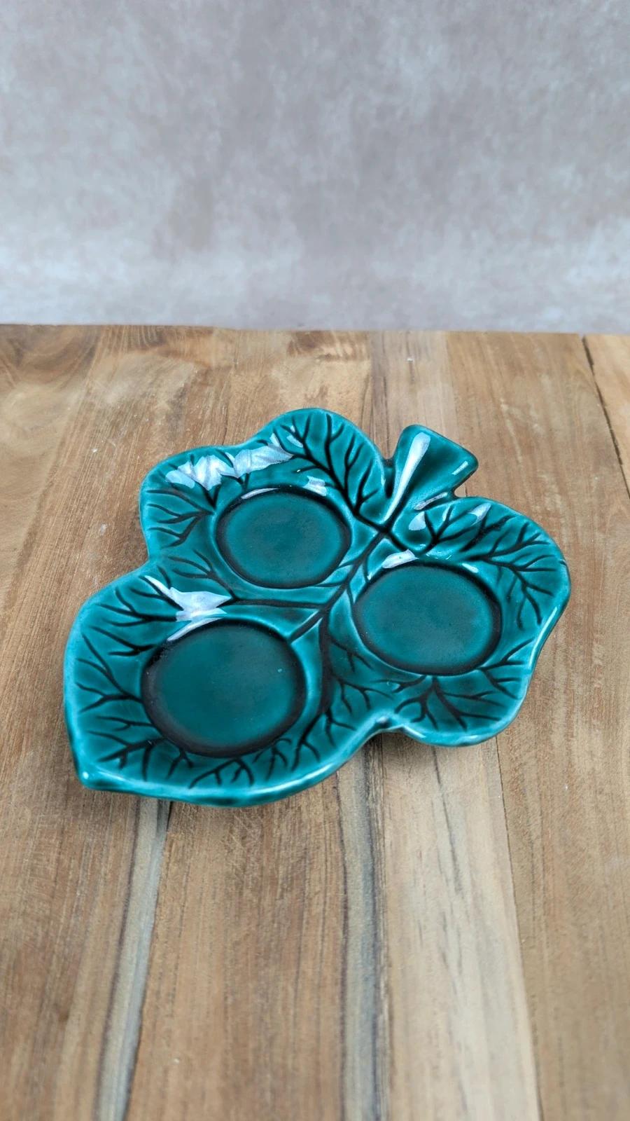 Vide - poche vintage Vallauris – modèle feuille verte émaillée